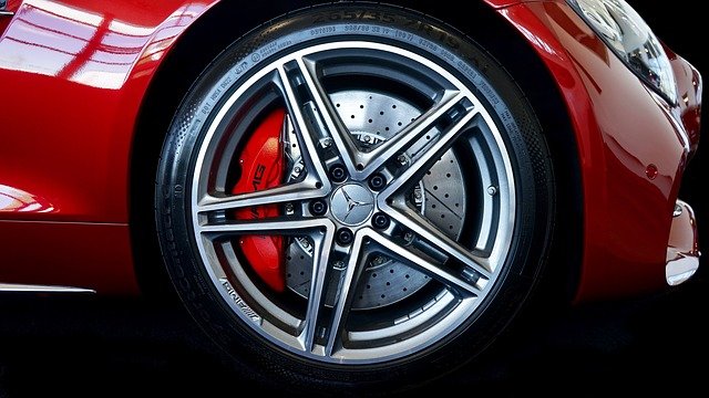 alloy rim on tire